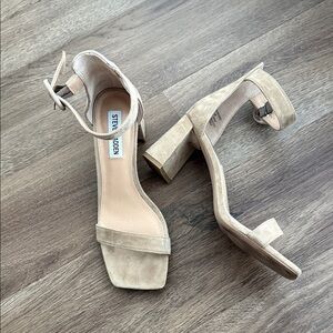 Steve Madden Suede light tan  Block Heel Sandals